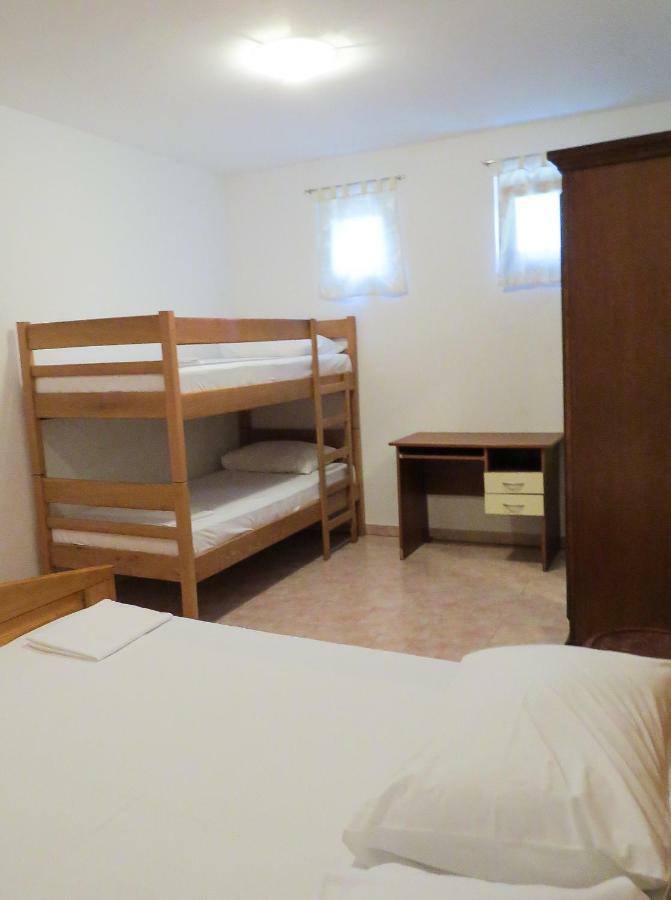 Daria Apartment Pakostane