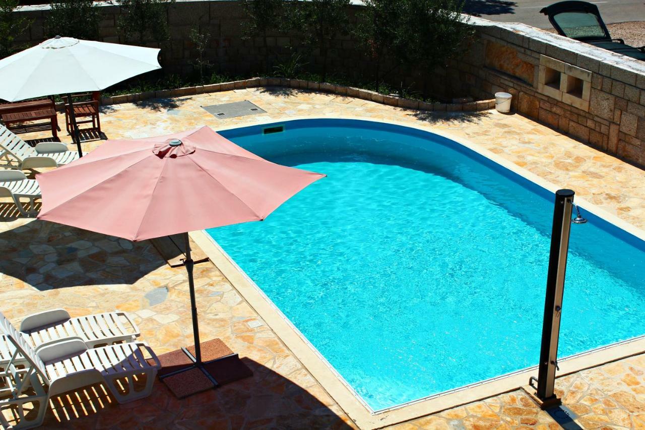 Apartment Daria Pakostane